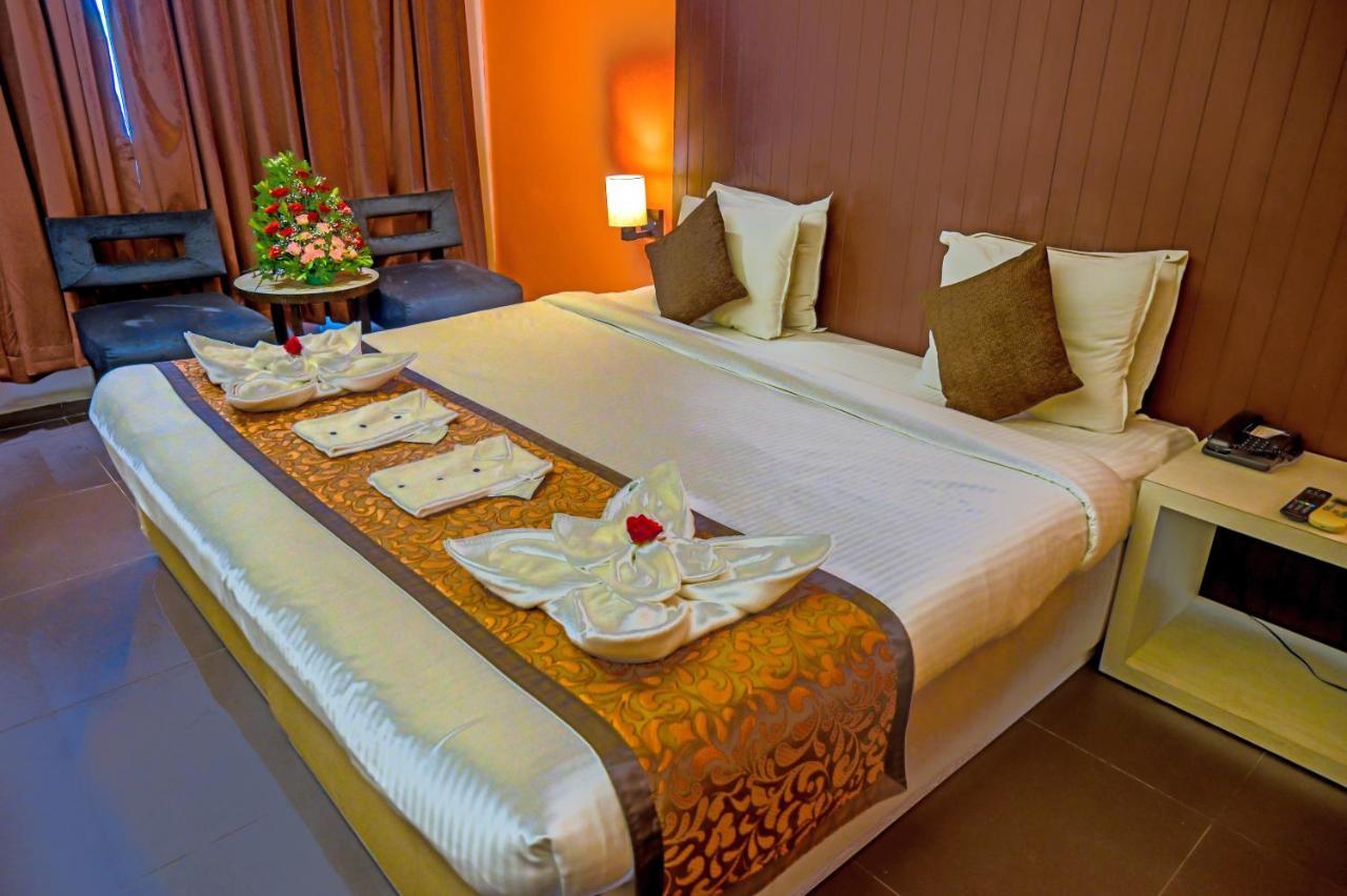 Citrus Hotel Лонавла Екстер'єр фото