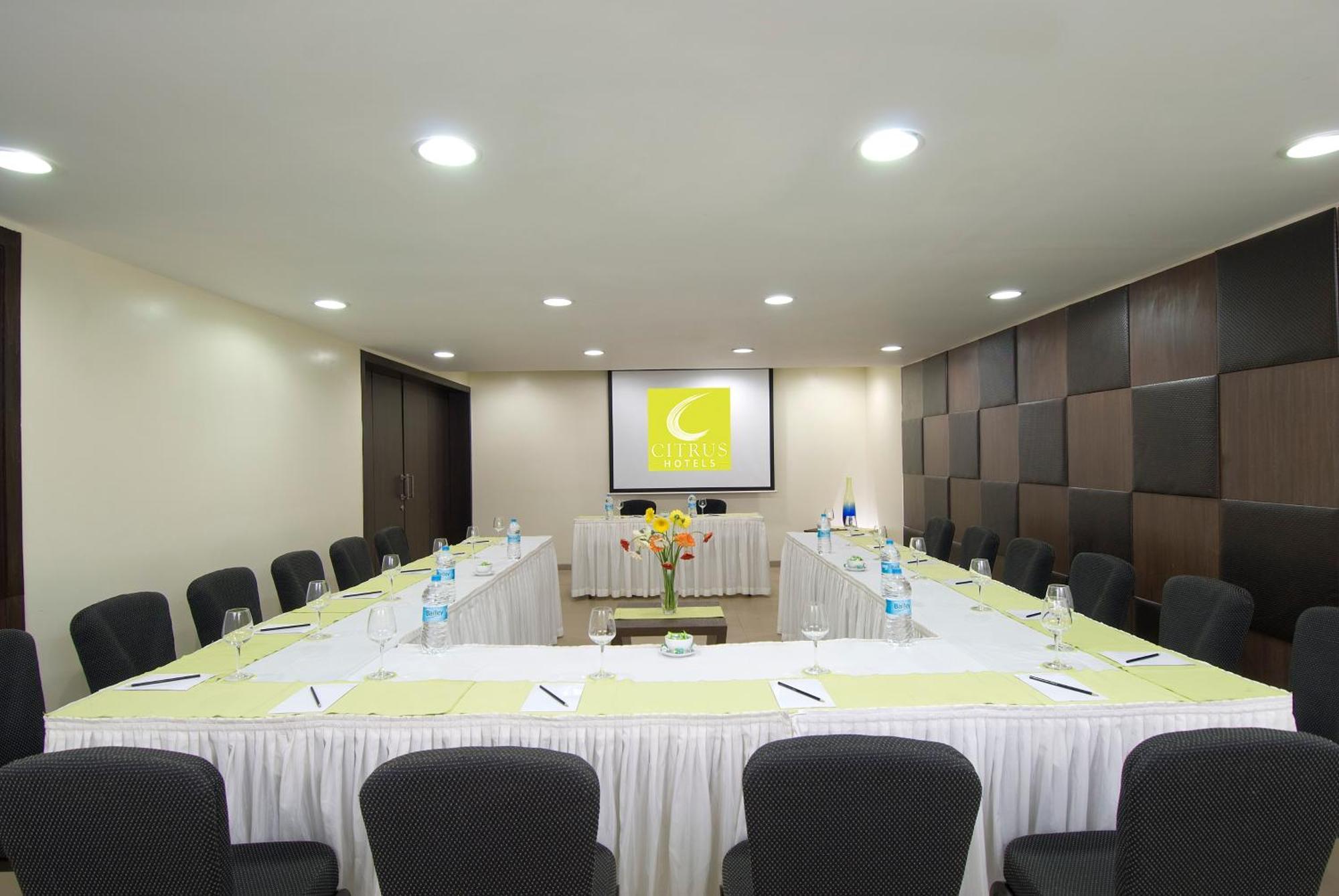 Citrus Hotel Лонавла Екстер'єр фото