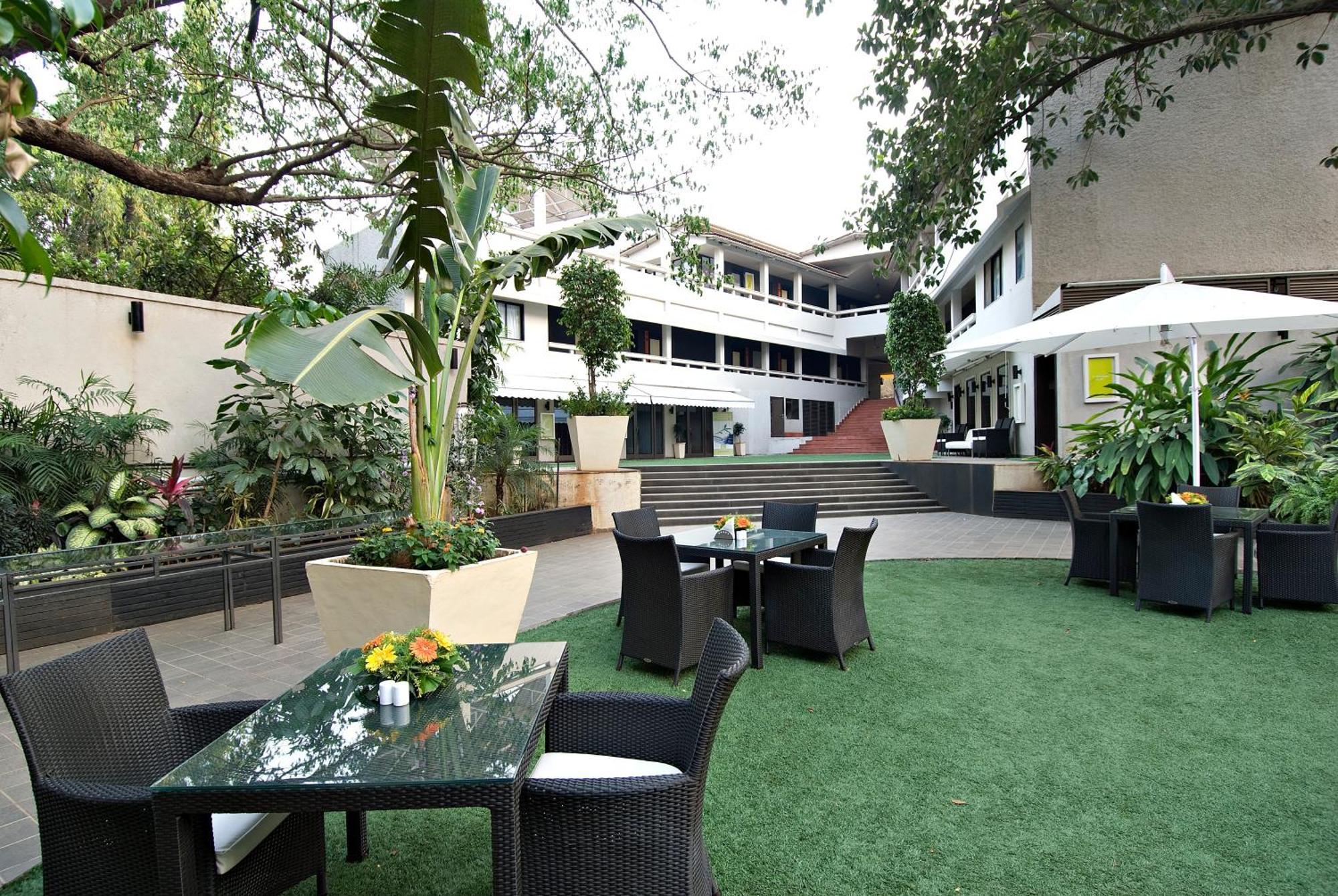 Citrus Hotel Лонавла Екстер'єр фото