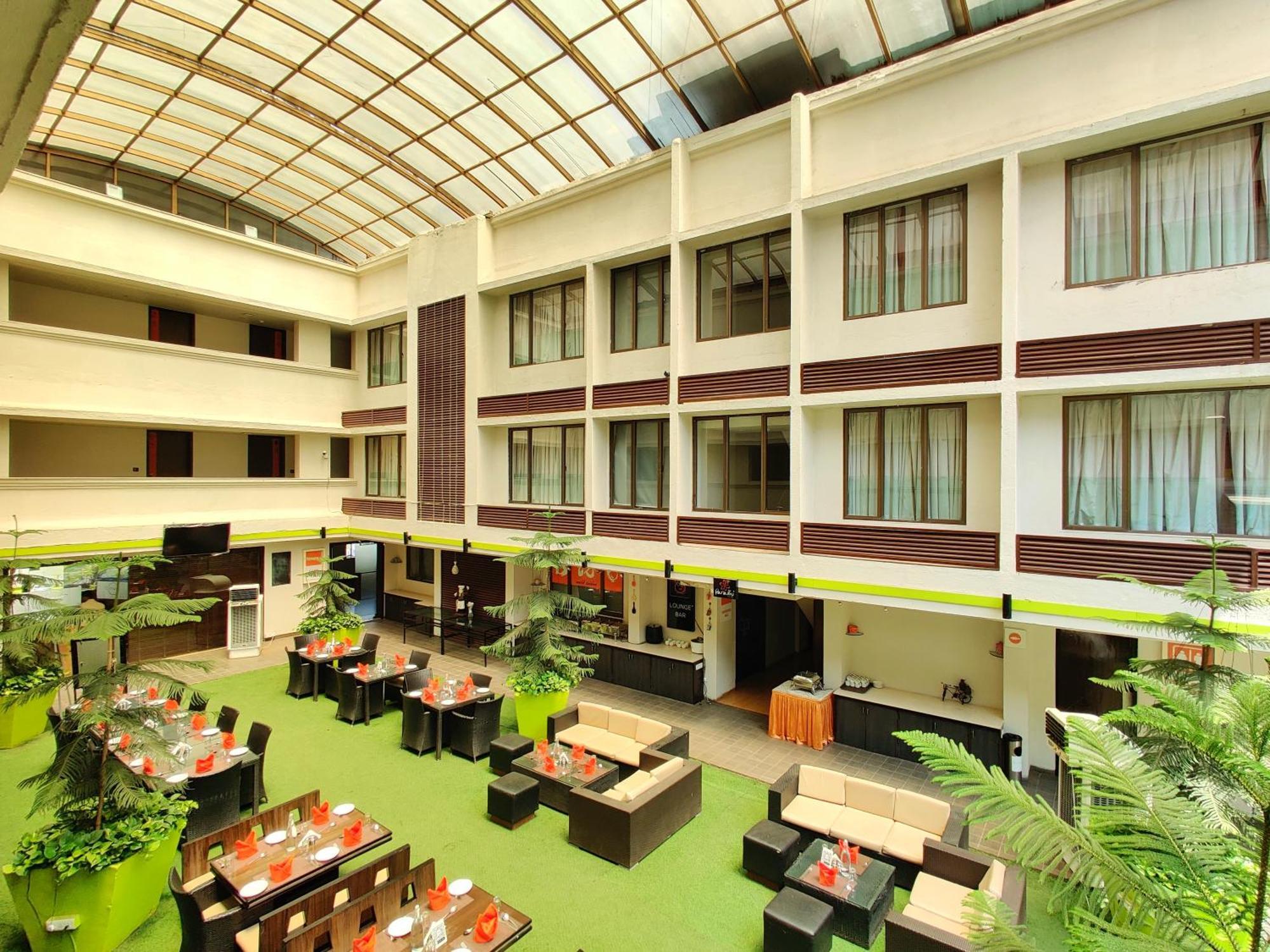 Citrus Hotel Лонавла Екстер'єр фото