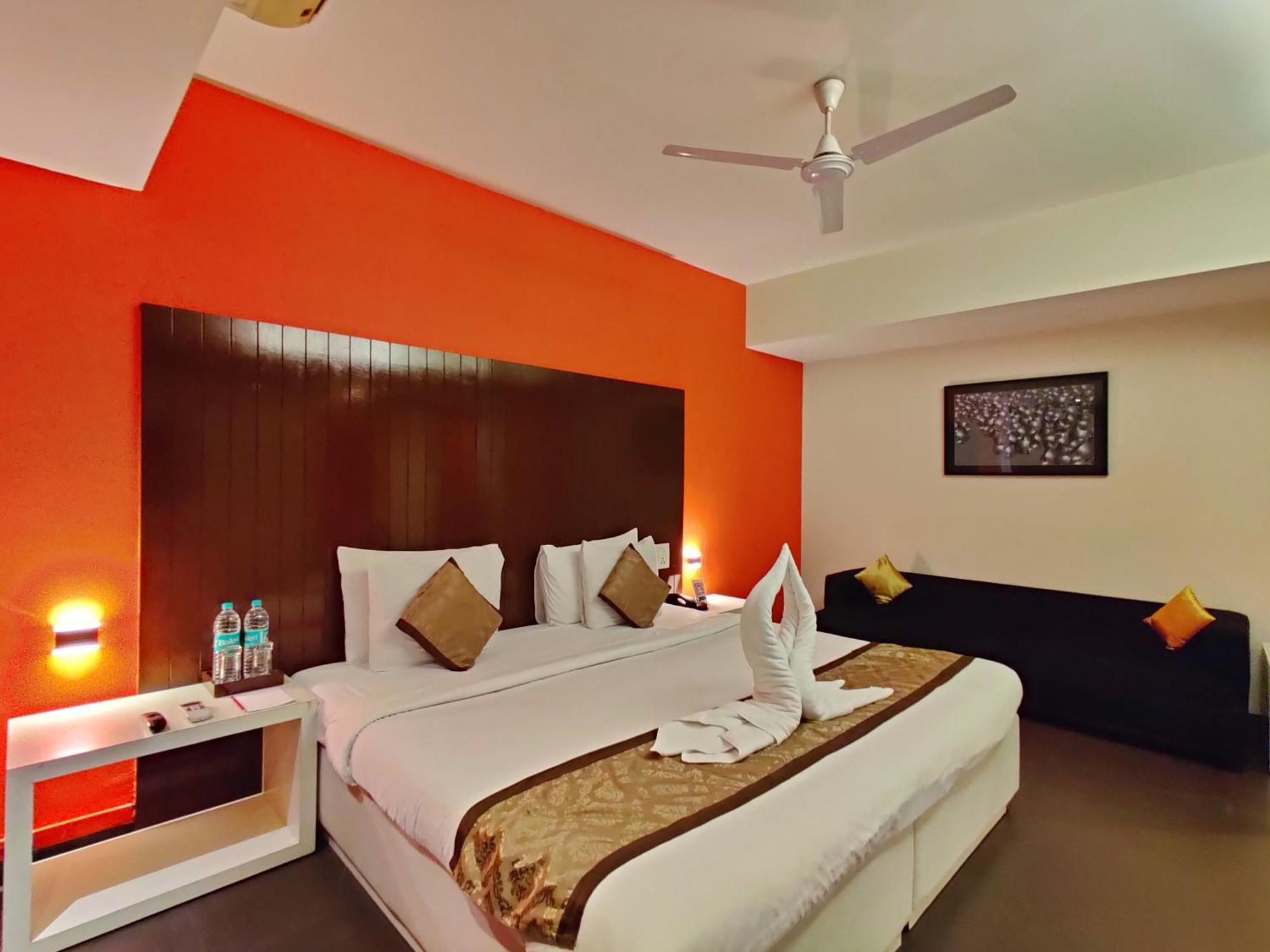 Citrus Hotel Лонавла Екстер'єр фото