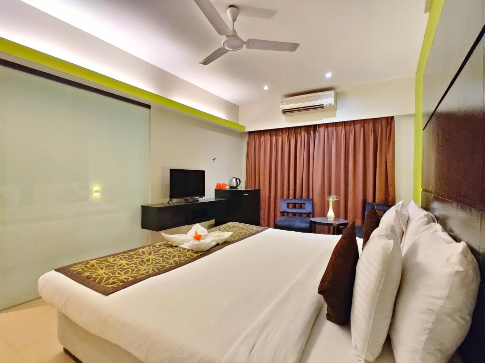 Citrus Hotel Лонавла Екстер'єр фото