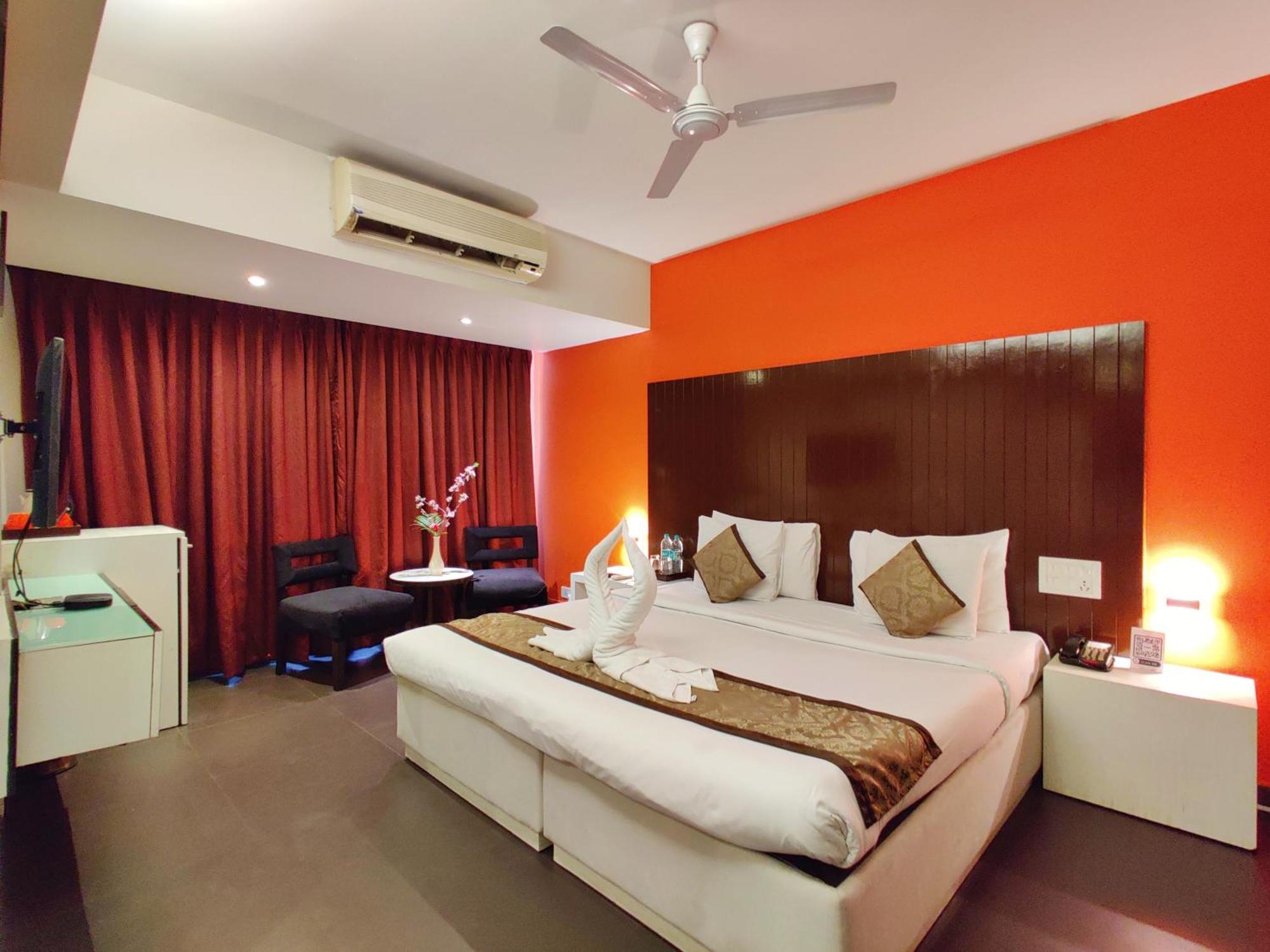 Citrus Hotel Лонавла Екстер'єр фото